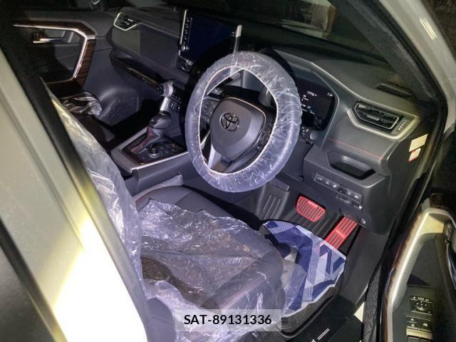 Toyota RAV4 PHV 2022-04 8337634-11
