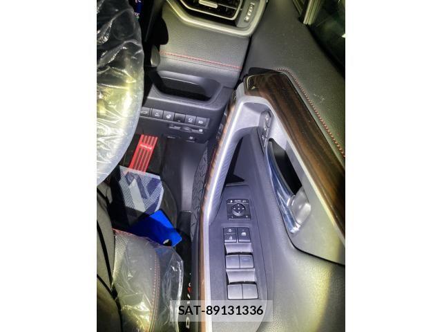 Toyota RAV4 PHV 2022-04 8337634-15