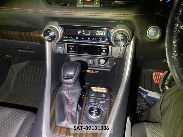 Toyota RAV4 PHV 2022-04 8337634-20