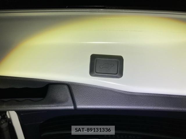 Toyota RAV4 PHV 2022-04 8337634-25