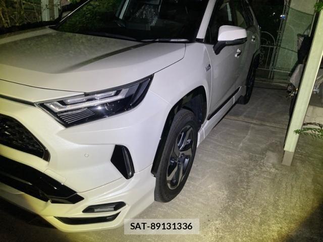 Toyota RAV4 PHV 2022-04 8337634-2