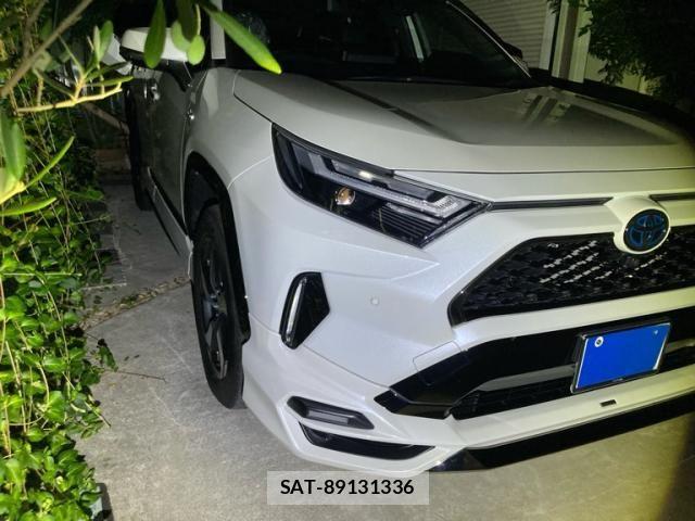 Toyota RAV4 PHV 2022-04 8337634-3