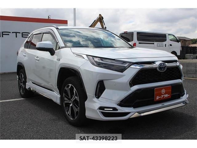 Toyota RAV4 PHV 2023-02 8355482-9