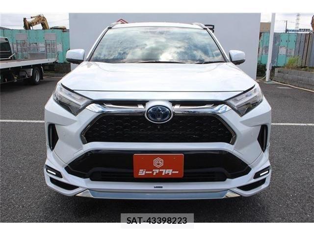 Toyota RAV4 PHV 2023-02 8355482-10