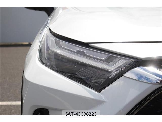 Toyota RAV4 PHV 2023-02 8355482-24