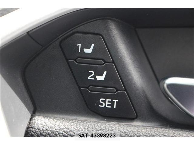 Toyota RAV4 PHV 2023-02 8355482-6