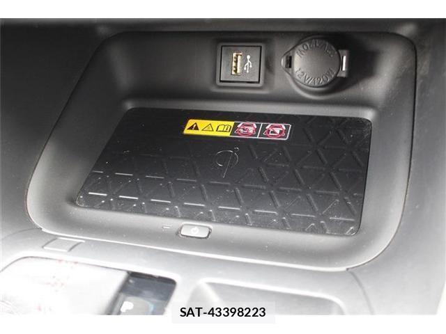 Toyota RAV4 PHV 2023-02 8355482-8