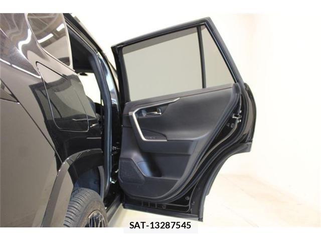 Toyota RAV4 PHV 2021-08 8355483-29