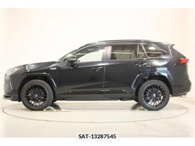 Toyota RAV4 PHV 2021-08 8355483-8