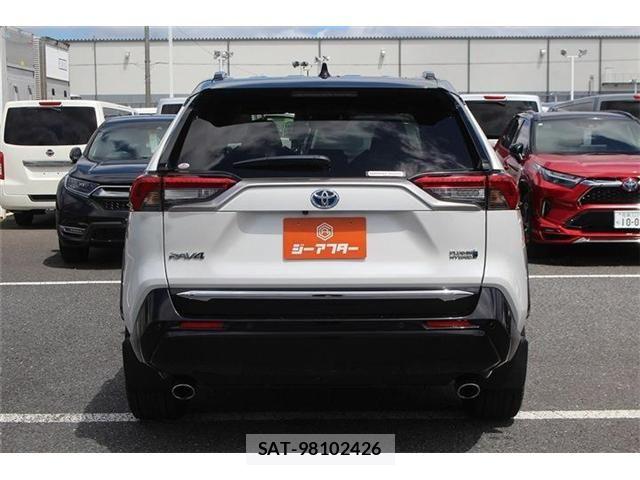 Toyota RAV4 PHV 2023-02 8355481-14