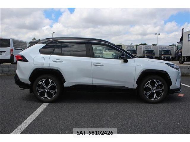 Toyota RAV4 PHV 2023-02 8355481-16