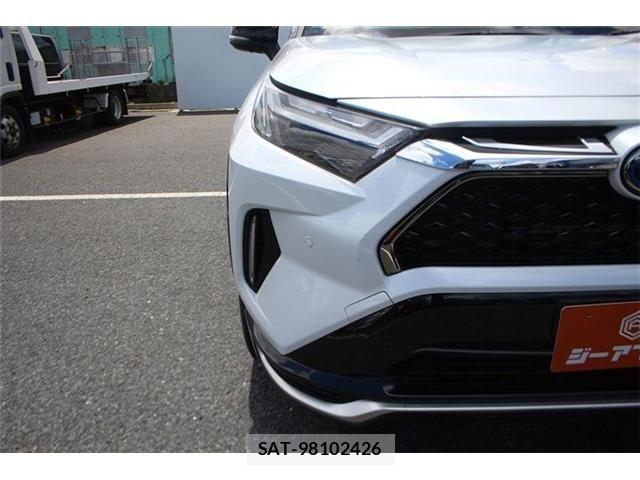 Toyota RAV4 PHV 2023-02 8355481-23