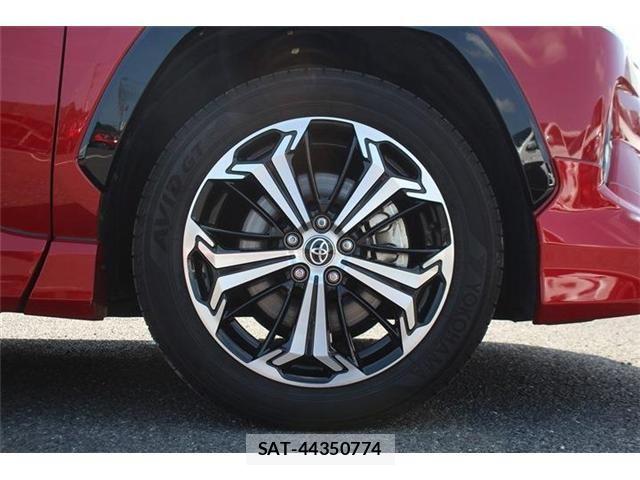 Toyota RAV4 PHV 2023-03 8368329-15