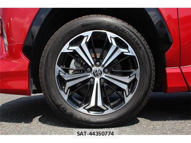 Toyota RAV4 PHV 2023-03 8368329-16