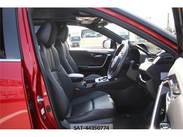 Toyota RAV4 PHV 2023-03 8368329-20