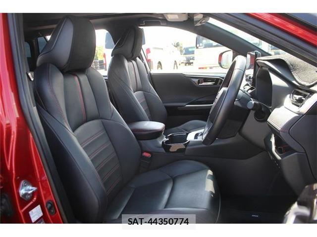 Toyota RAV4 PHV 2023-03 8368329-21