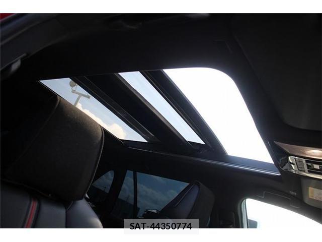 Toyota RAV4 PHV 2023-03 8368329-2