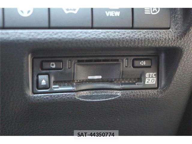 Toyota RAV4 PHV 2023-03 8368329-6
