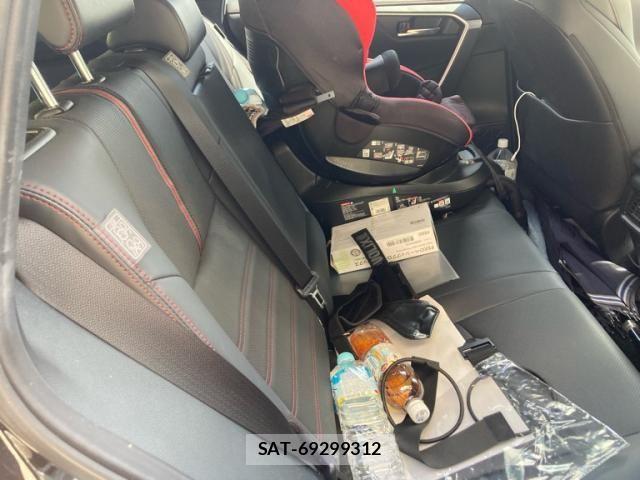 Toyota RAV4 PHV 2022-09 8372116-9