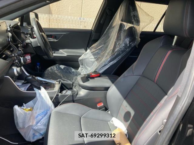 Toyota RAV4 PHV 2022-09 8372116-10