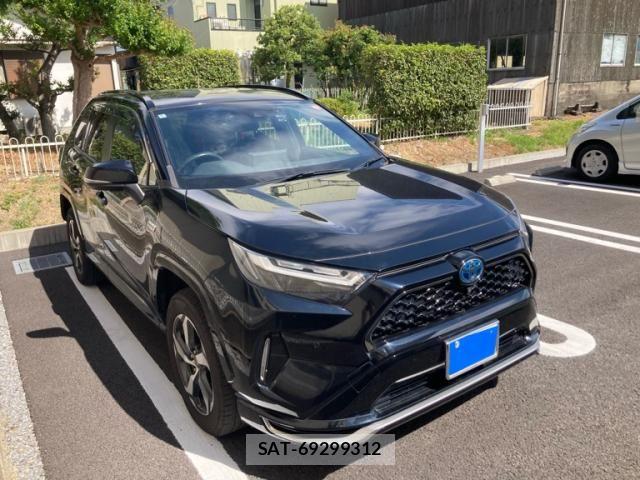 Toyota RAV4 PHV 2022-09 8372116-1