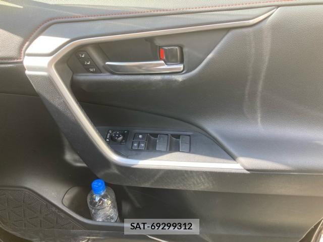 Toyota RAV4 PHV 2022-09 8372116-22