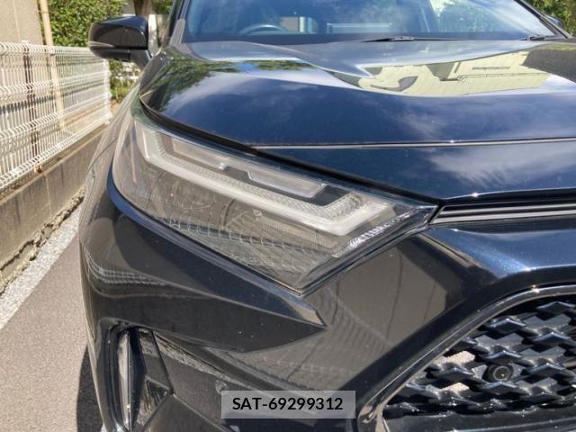 Toyota RAV4 PHV 2022-09 8372116-2