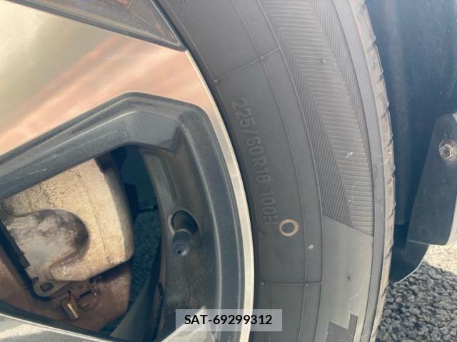 Toyota RAV4 PHV 2022-09 8372116-7