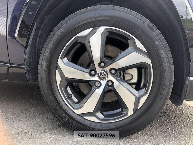 Toyota RAV4 PHV 2022-03 8372115-12
