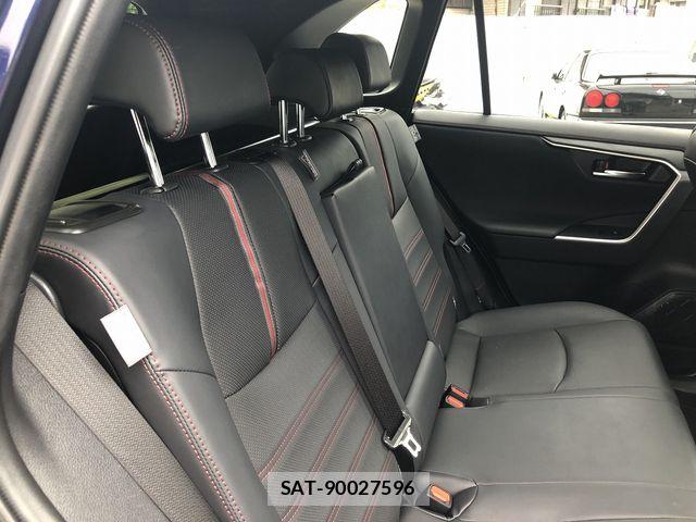 Toyota RAV4 PHV 2022-03 8372115-20