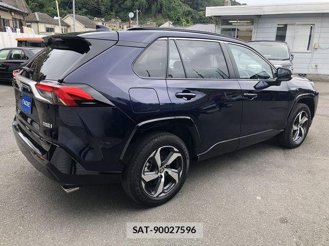 Toyota RAV4 PHV 2022-03 8372115-4