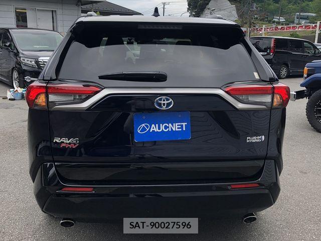 Toyota RAV4 PHV 2022-03 8372115-5