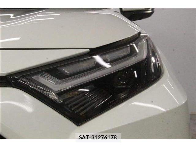 Toyota RAV4 PHV 2023-07 8410986-13