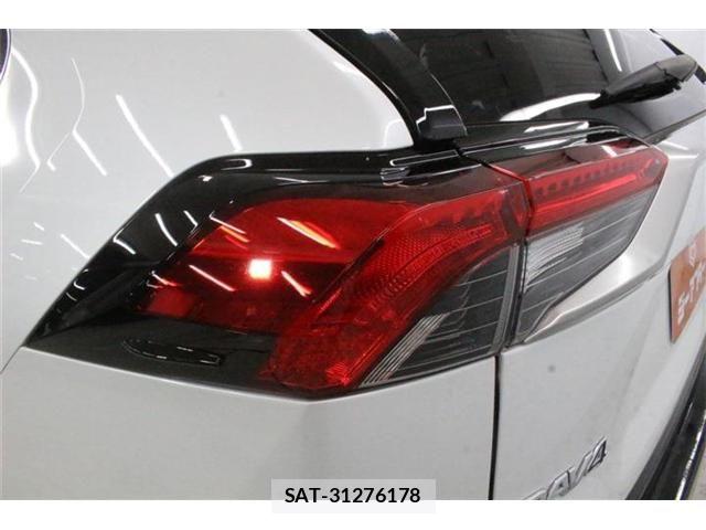 Toyota RAV4 PHV 2023-07 8410986-15
