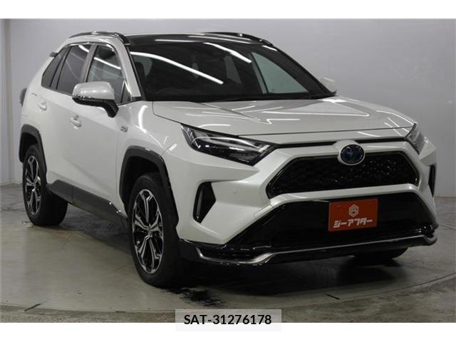 Toyota RAV4 PHV 2023-07 8410986-2