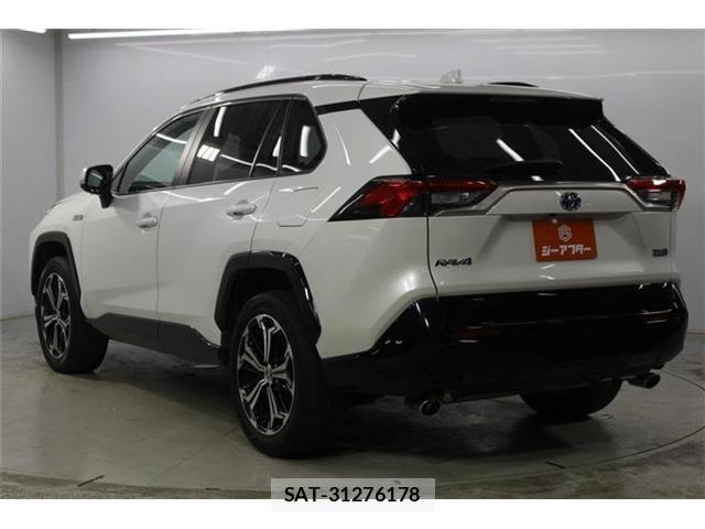 Toyota RAV4 PHV 2023-07 8410986-6