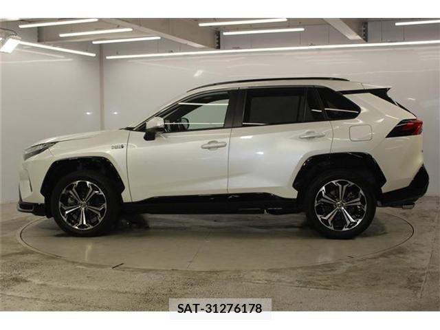Toyota RAV4 PHV 2023-07 8410986-7
