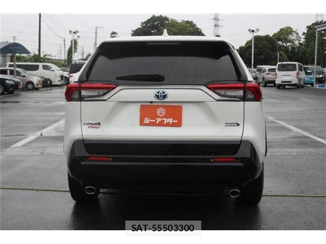 Toyota RAV4 PHV 2021-10 8414675-9