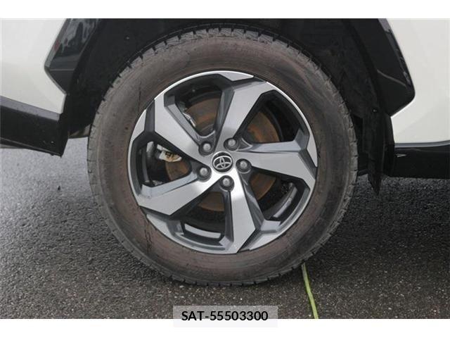 Toyota RAV4 PHV 2021-10 8414675-11