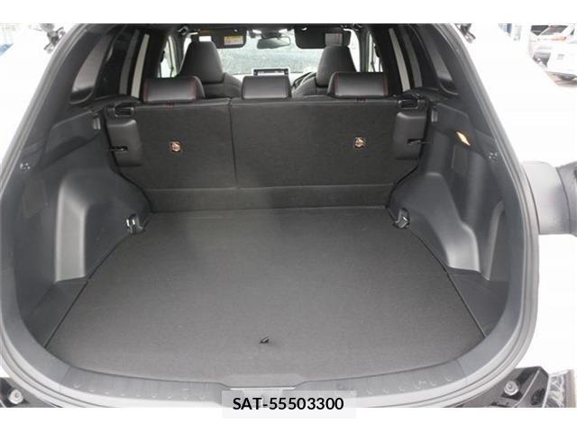 Toyota RAV4 PHV 2021-10 8414675-18
