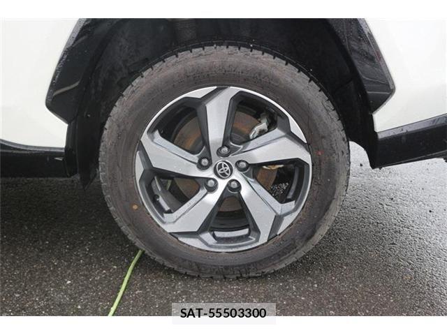 Toyota RAV4 PHV 2021-10 8414675-25