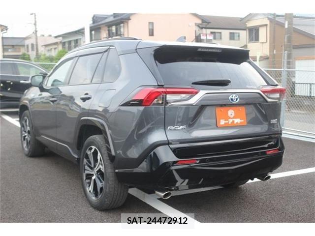Toyota RAV4 PHV 2023-09 8438798-10