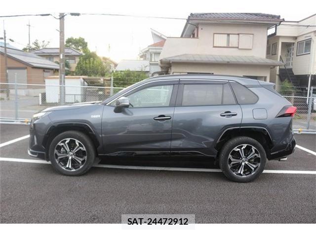 Toyota RAV4 PHV 2023-09 8438798-11
