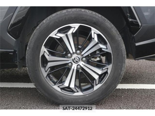 Toyota RAV4 PHV 2023-09 8438798-24
