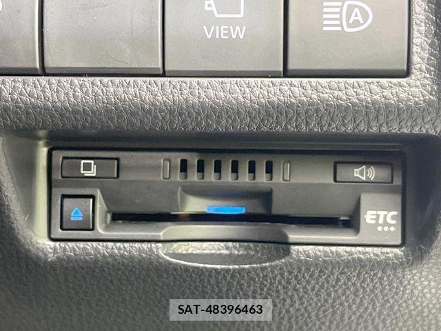 Toyota RAV4 PHV 2021-08 8458303-6