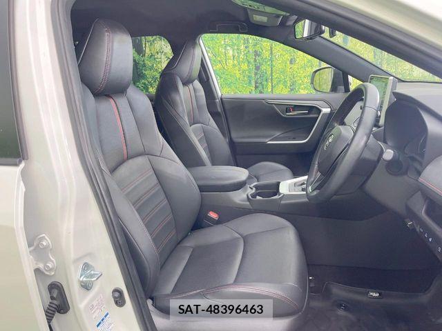 Toyota RAV4 PHV 2021-08 8458303-7