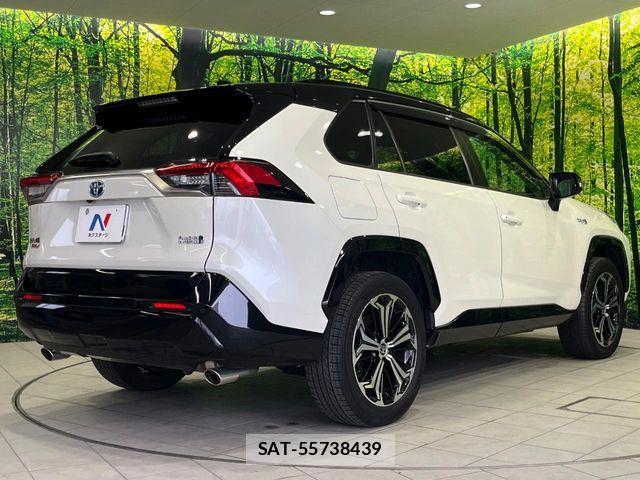 Toyota RAV4 PHV 2021-06 8666820-16
