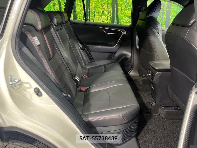 Toyota RAV4 PHV 2021-06 8666820-8