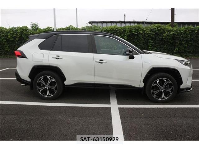 Toyota RAV4 PHV 2021-05 8661261-12
