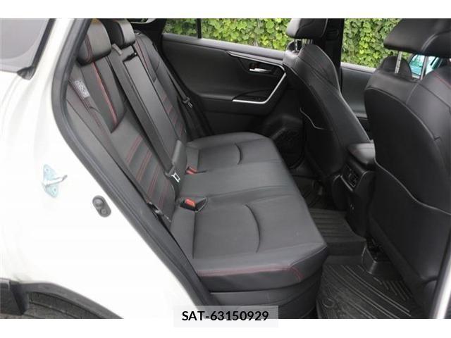 Toyota RAV4 PHV 2021-05 8661261-26